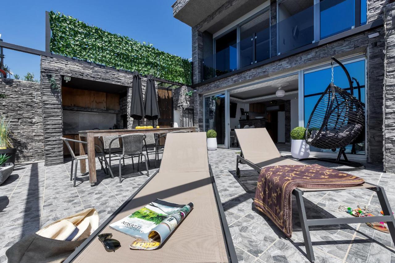 Villa Iva Pisak Exterior photo